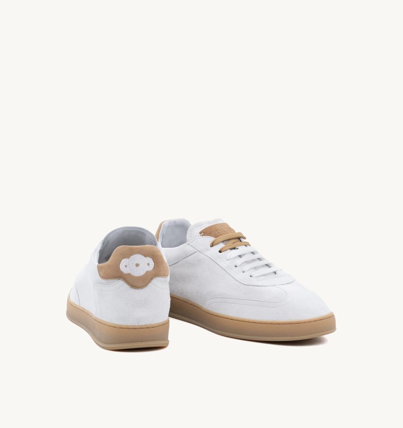 Akira Iconic Bianco / Taffy